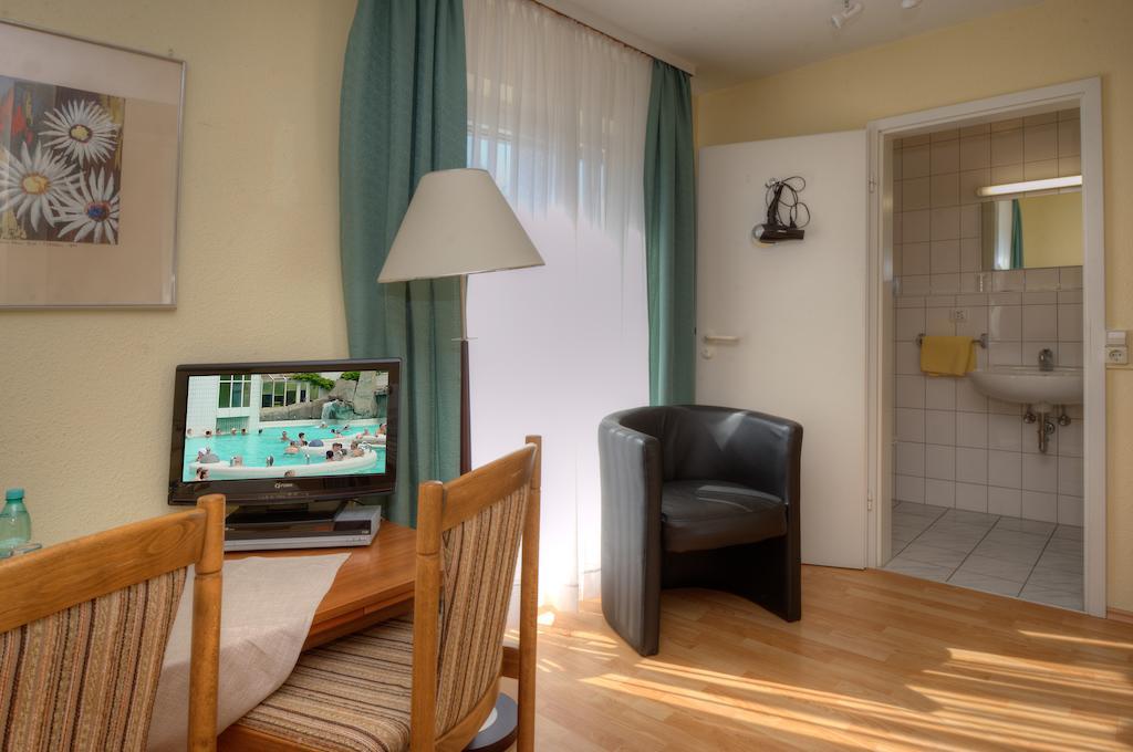 Hotel Brigitte Bad Krozingen Esterno foto